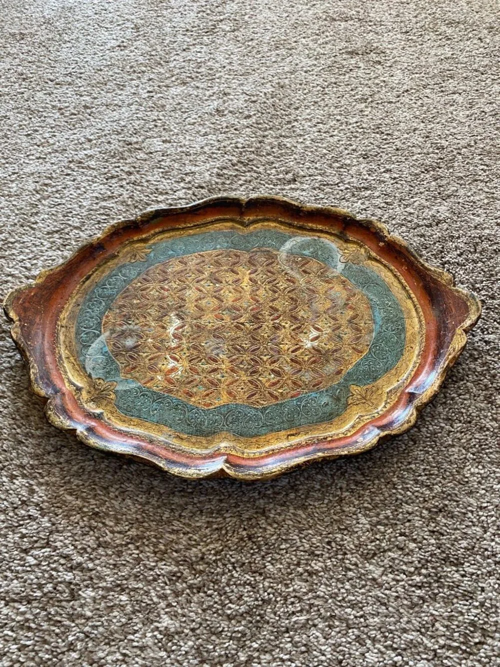 Italian Florentine Gilded Gilt in Carved Wood Serving Tray Tolrware Tole, 1960
